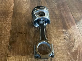 bontott VW GOLF V Dugattyú és Hajtókar