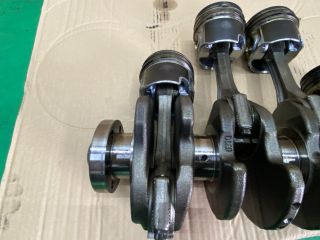 bontott VW GOLF V Dugattyú, Hajtókar és Főtengely