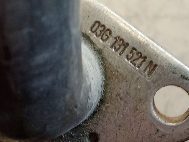 bontott VW GOLF V EGR Hűtő Cső