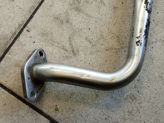 bontott VW GOLF V EGR Hűtő Cső