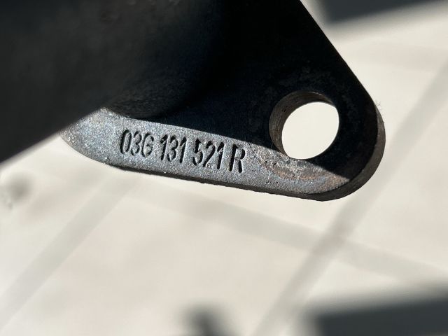 bontott VW GOLF V EGR Hűtő Cső