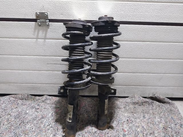 bontott VW GOLF V Első Lengéscsillapító Pár