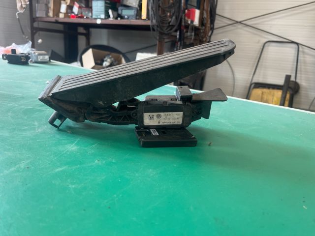 bontott VW GOLF V Gázpedál (Elektromos)