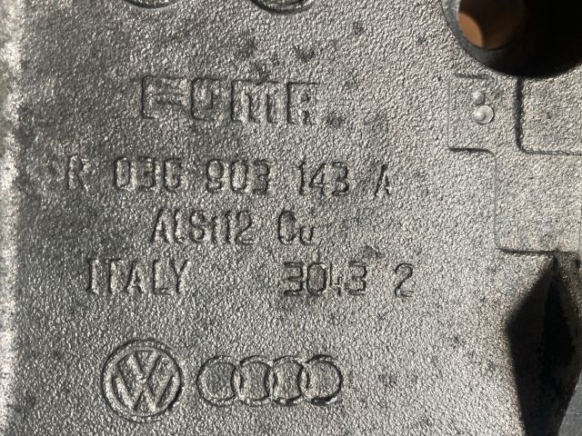 bontott VW GOLF V Generátor Tartó Bak