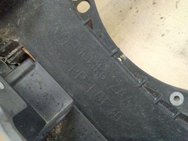 bontott VW GOLF V Homlokfal (Üres lemez)