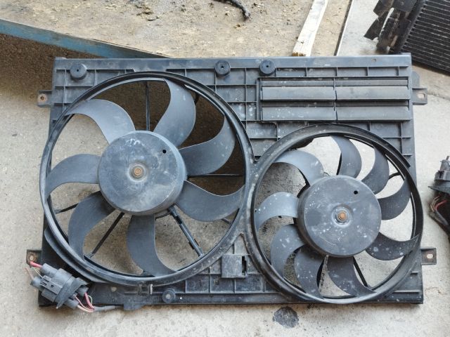 bontott VW GOLF V Hűtőventilátor