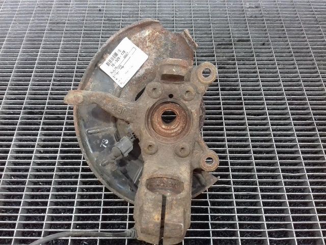 bontott VW GOLF V Jobb első Csonkállvány