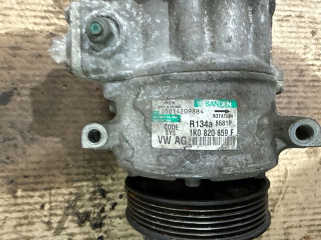 bontott VW GOLF V Klímakompresszor