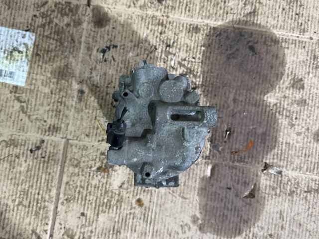 bontott VW GOLF V Klímakompresszor