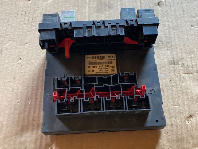 bontott VW GOLF V Komfort Elektronika