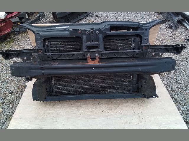 bontott VW GOLF V Komplett Homlokfal (Részeivel)