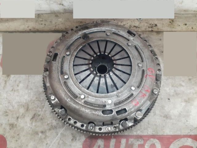 bontott VW GOLF V Kuplung Szett (Szerkezet, Tárcsa)