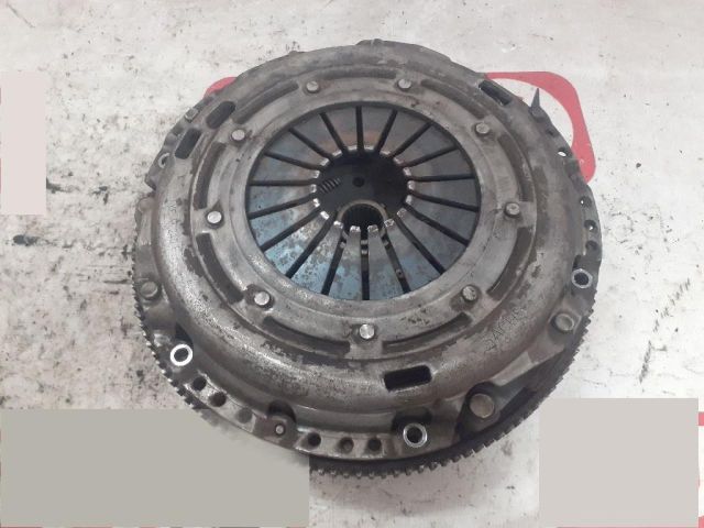 bontott VW GOLF V Kuplung Szett (Szerkezet, Tárcsa)