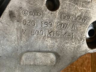 bontott VW GOLF V Motor Tartó Bak (Fém)