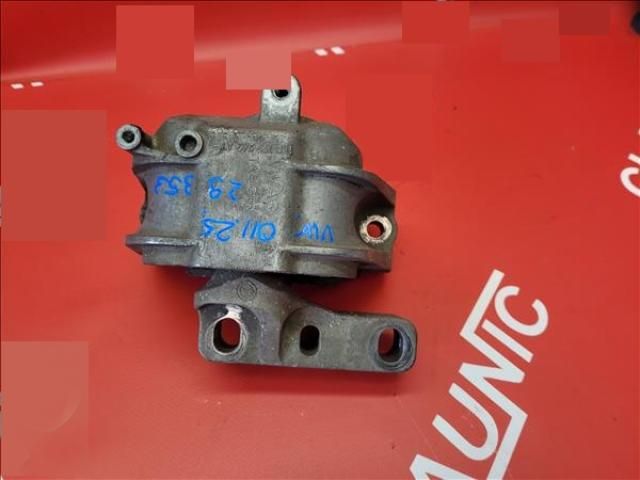 bontott VW GOLF V Motor Tartó Bak (Fém)