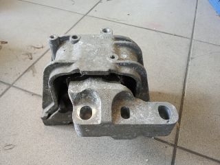 bontott VW GOLF V Motor Tartó Bak (Pozíciófüggetlen)