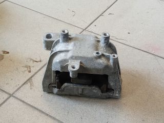 bontott VW GOLF V Motor Tartó Bak (Pozíciófüggetlen)