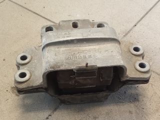 bontott VW GOLF V Motor Tartó Bak (Pozíciófüggetlen)