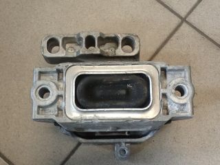 bontott VW GOLF V Motor Tartó Bak (Pozíciófüggetlen)