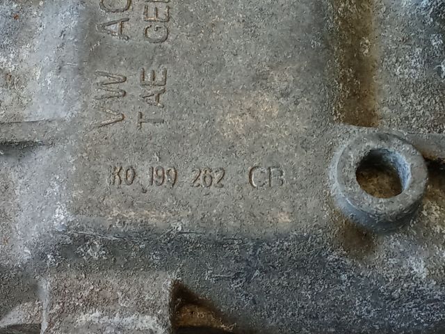 bontott VW GOLF V Motor Tartó Bak (Pozíciófüggetlen)