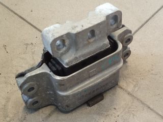 bontott VW GOLF V Motor Tartó Bak (Pozíciófüggetlen)