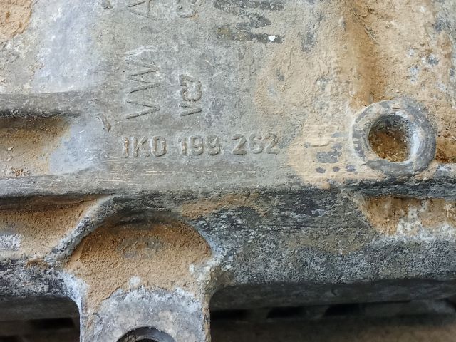 bontott VW GOLF V Motor Tartó Bak (Pozíciófüggetlen)