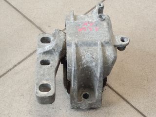 bontott VW GOLF V Motor Tartó Bak (Pozíciófüggetlen)