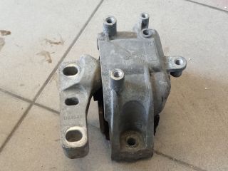 bontott VW GOLF V Motor Tartó Bak (Pozíciófüggetlen)
