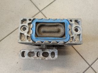 bontott VW GOLF V Motor Tartó Bak (Pozíciófüggetlen)