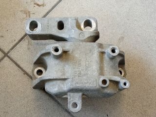 bontott VW GOLF V Motor Tartó Bak (Pozíciófüggetlen)