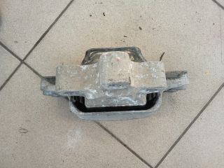 bontott VW GOLF V Motor Tartó Bak (Pozíciófüggetlen)