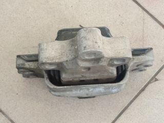 bontott VW GOLF V Motor Tartó Bak (Pozíciófüggetlen)