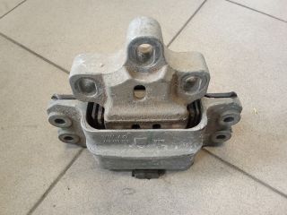 bontott VW GOLF V Motor Tartó Bak (Pozíciófüggetlen)