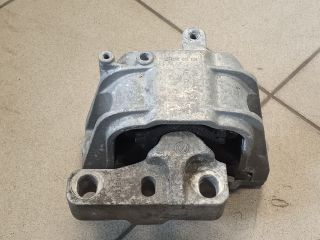 bontott VW GOLF V Motor Tartó Bak (Pozíciófüggetlen)