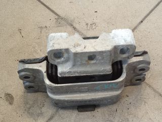 bontott VW GOLF V Motor Tartó Bak (Pozíciófüggetlen)