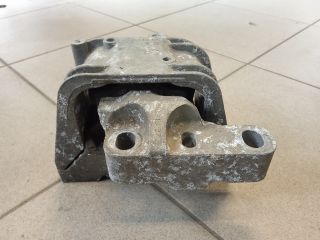 bontott VW GOLF V Motor Tartó Bak (Pozíciófüggetlen)