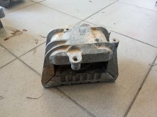 bontott VW GOLF V Motor Tartó Bak (Pozíciófüggetlen)