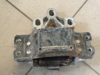 bontott VW GOLF V Motor Tartó Bak (Pozíciófüggetlen)