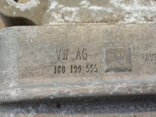 bontott VW GOLF V Motor Tartó Bak (Pozíciófüggetlen)