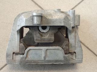 bontott VW GOLF V Motor Tartó Bak (Pozíciófüggetlen)