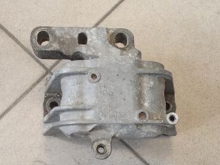 bontott VW GOLF V Motor Tartó Bak (Pozíciófüggetlen)