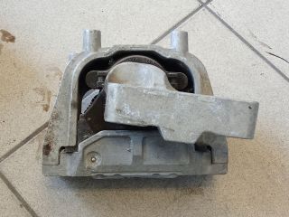 bontott VW GOLF V Motor Tartó Bak (Pozíciófüggetlen)