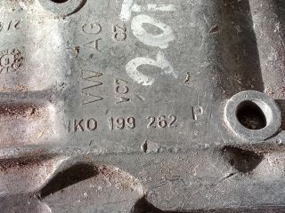 bontott VW GOLF V Motor Tartó Bak (Pozíciófüggetlen)