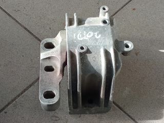 bontott VW GOLF V Motor Tartó Bak (Pozíciófüggetlen)