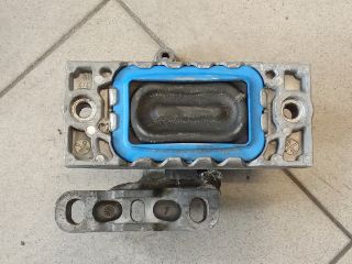 bontott VW GOLF V Motor Tartó Bak (Pozíciófüggetlen)