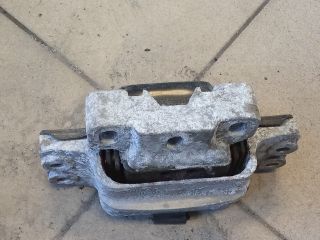 bontott VW GOLF V Motor Tartó Bak (Pozíciófüggetlen)