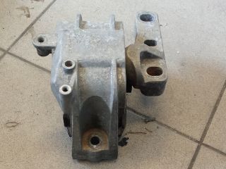 bontott VW GOLF V Motor Tartó Bak (Pozíciófüggetlen)