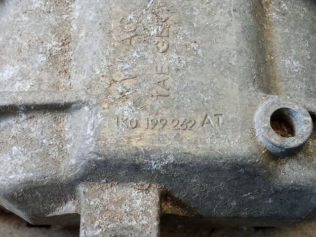 bontott VW GOLF V Motor Tartó Bak (Pozíciófüggetlen)