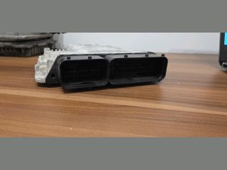 bontott VW GOLF V Motorvezérlő