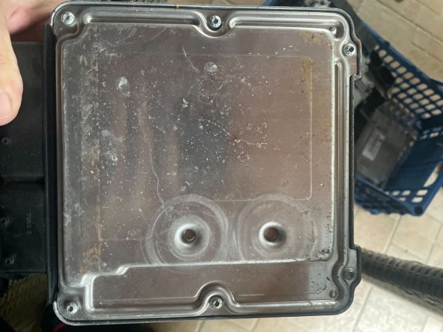 bontott VW GOLF V Motorvezérlő